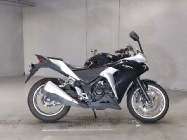 HONDA CBR250R